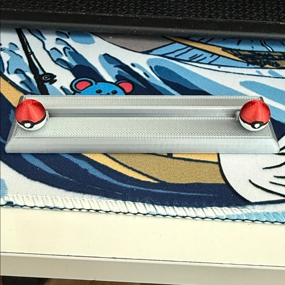 Top loader Pokémon card stand - Picture 1 of 3